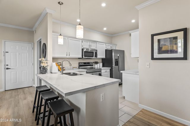 7009 E ACOMA Drive 1105, Scottsdale, AZ 85254