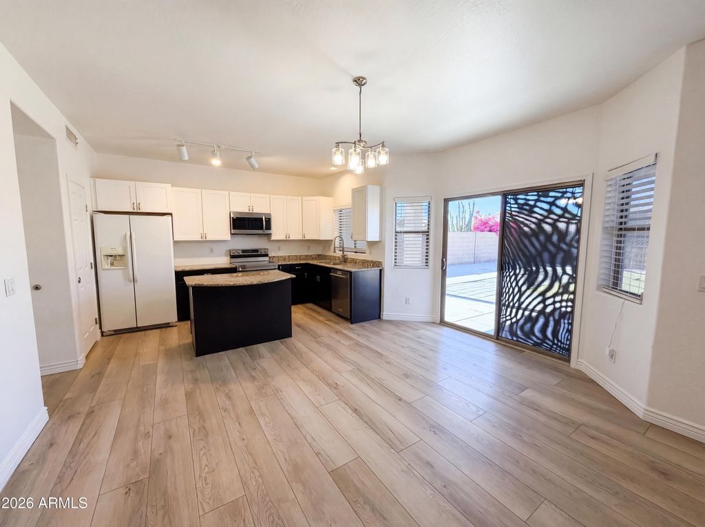 17249 W COCOPAH Street, Goodyear, AZ 85338 — photo 2