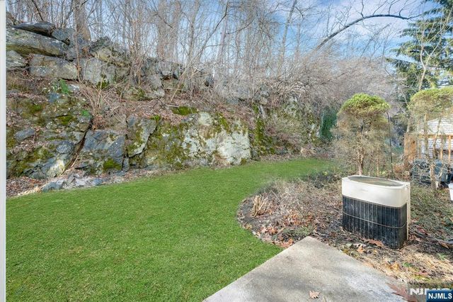 43 Rushmore Lane, Hackettstown, NJ 07840