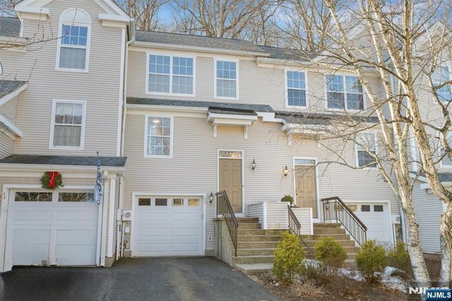 43 Rushmore Lane, Hackettstown, NJ 07840