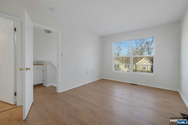 43 Rushmore Lane, Hackettstown, NJ 07840