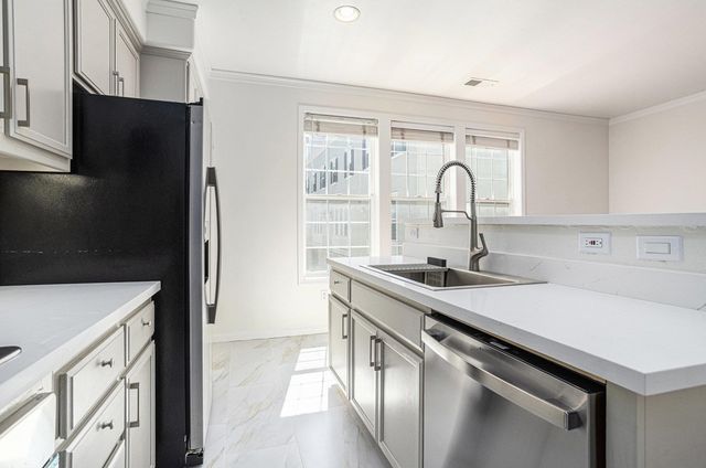 3730 Whitworth Dr, Dublin, CA 94568