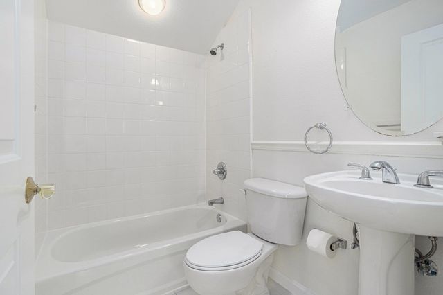 3730 Whitworth Dr, Dublin, CA 94568