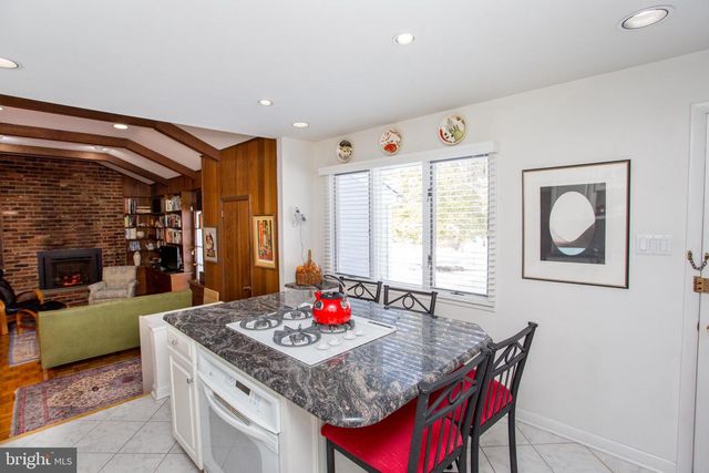 1917 PALOMINO DR, Warrington, PA 18976