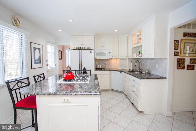 1917 PALOMINO DR, Warrington, PA 18976