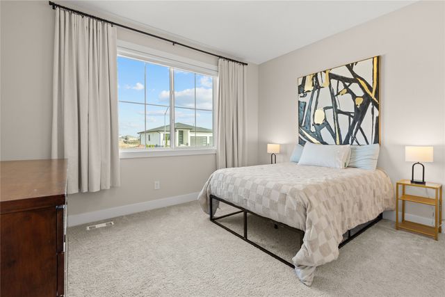 5606 147th Street, Urbandale, IA 50323