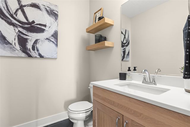 5606 147th Street, Urbandale, IA 50323