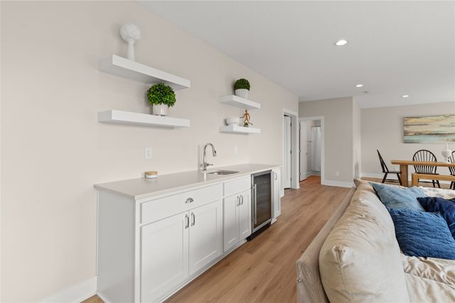 5606 147th Street, Urbandale, IA 50323