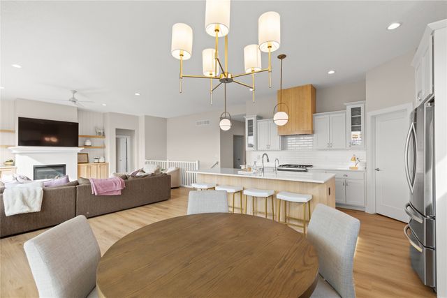 5606 147th Street, Urbandale, IA 50323