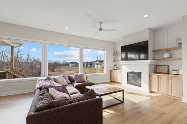 5606 147th Street, Urbandale, IA 50323