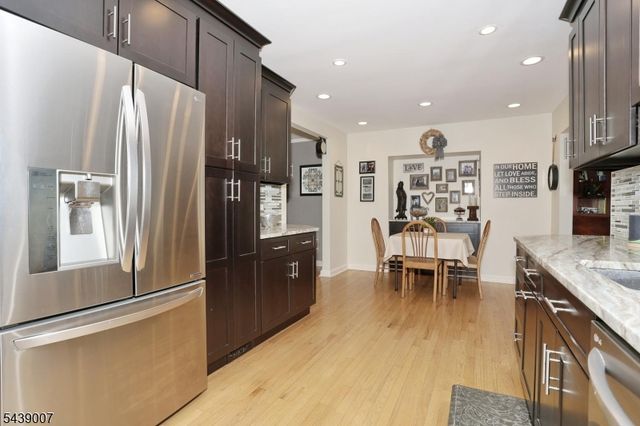 396 Burlington Rd, Paramus Boro, NJ 07652