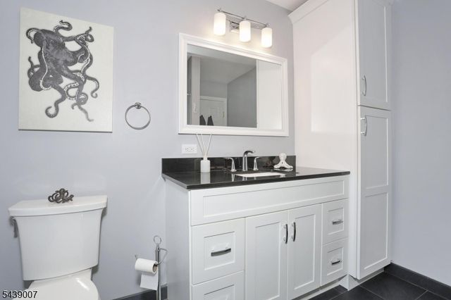 396 Burlington Rd, Paramus Boro, NJ 07652