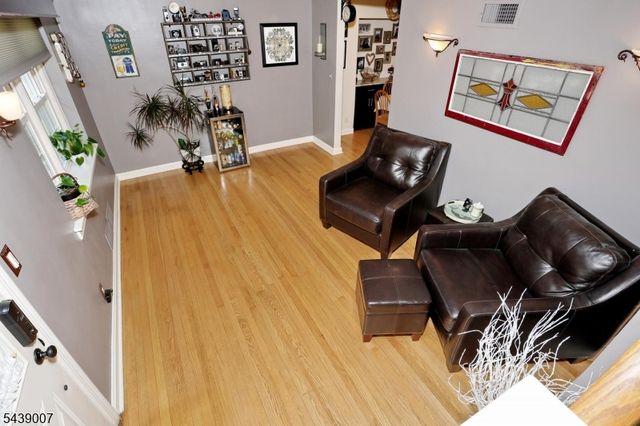 396 Burlington Rd, Paramus Boro, NJ 07652