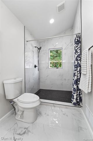 168 Kerby Road, Grosse Pointe Farms, MI 48236