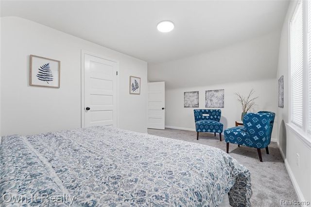 168 Kerby Road, Grosse Pointe Farms, MI 48236