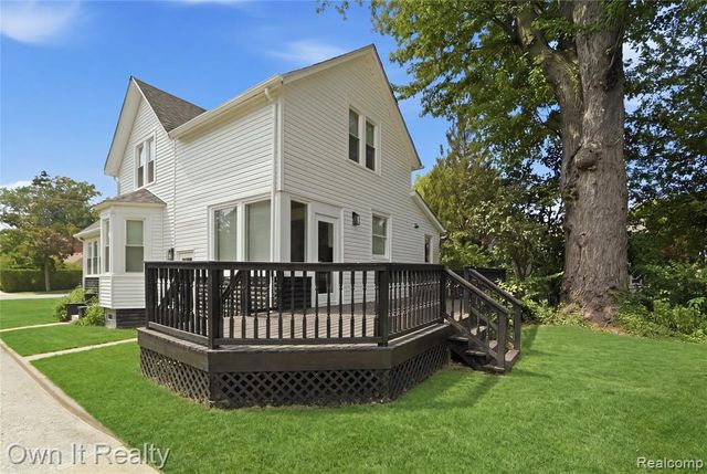 168 Kerby Road, Grosse Pointe Farms, MI 48236