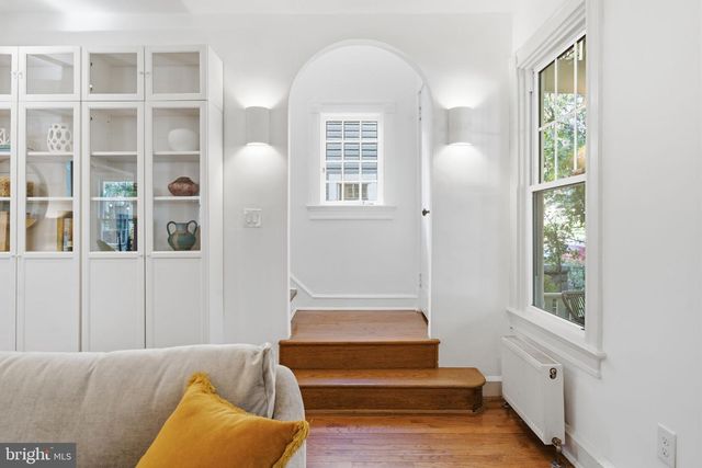 1352 KENNEDY ST NW, Washington, DC 20011