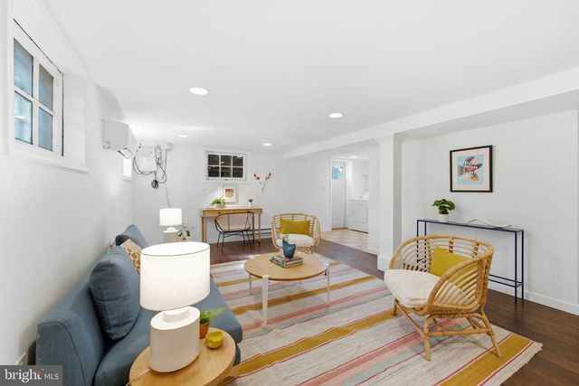 1352 KENNEDY ST NW, Washington, DC 20011
