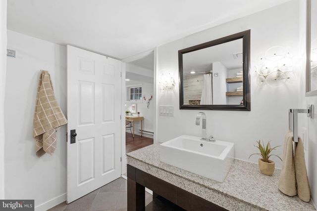 1352 KENNEDY ST NW, Washington, DC 20011