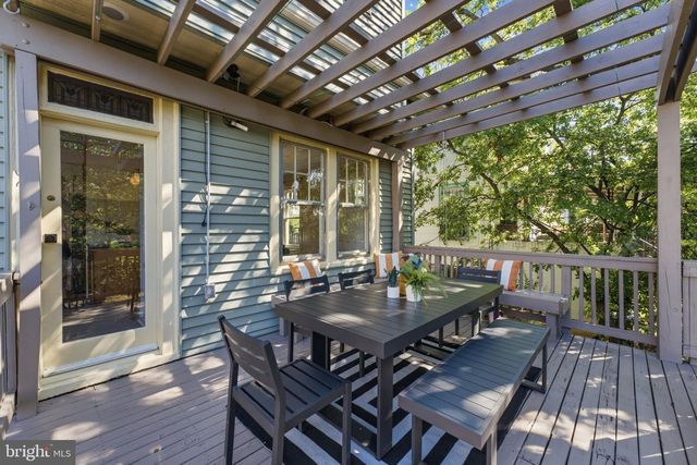 1352 KENNEDY ST NW, Washington, DC 20011