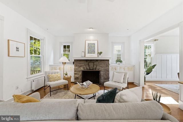 1352 KENNEDY ST NW, Washington, DC 20011