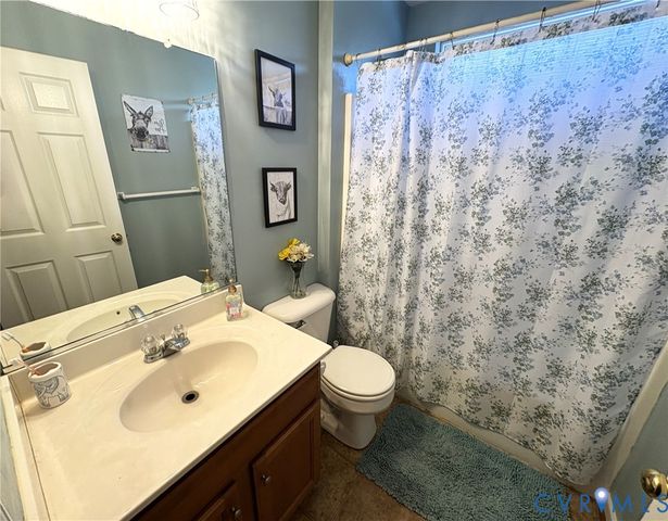 917 Scotch Pine Ct, Sandston, VA 23150