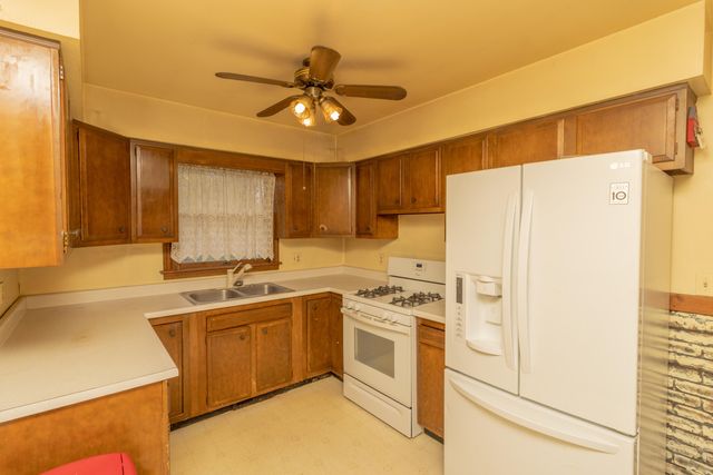 263 Bel Aire Drive, Lowell, IN 46356