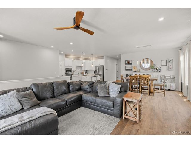 23839 E Narrowleaf Pl, Aurora, CO 80016