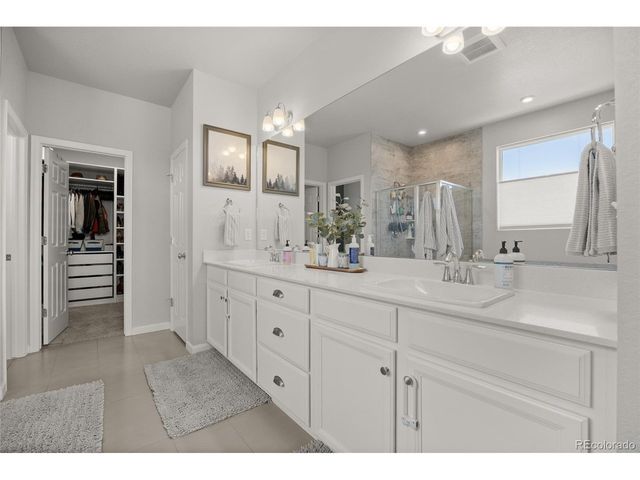 23839 E Narrowleaf Pl, Aurora, CO 80016