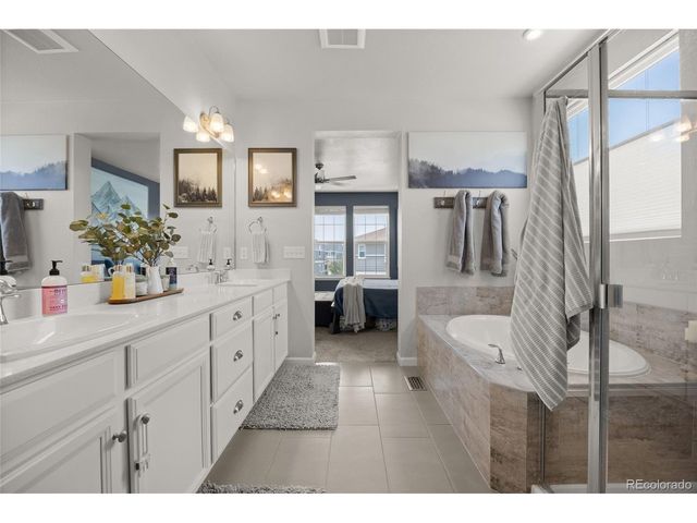 23839 E Narrowleaf Pl, Aurora, CO 80016