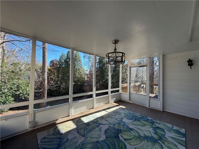 461 Berrypatch SE Lane, Marietta, GA 30067