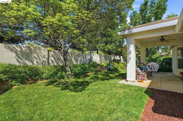 481 Coronation Dr, Brentwood, CA 94513