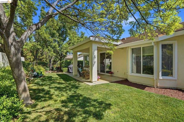 481 Coronation Dr, Brentwood, CA 94513