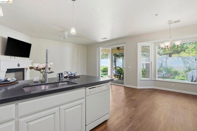 481 Coronation Dr, Brentwood, CA 94513