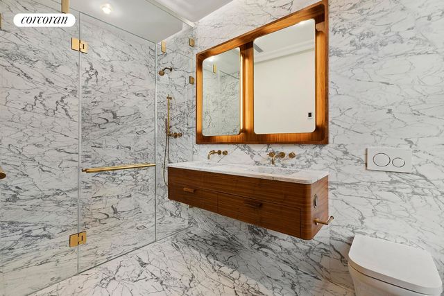 257 W 4TH Street, New York City, NY 10014