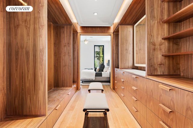257 W 4TH Street, New York City, NY 10014