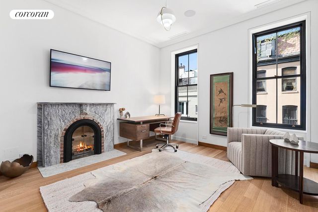 257 W 4TH Street, New York City, NY 10014