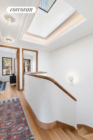257 W 4TH Street, New York City, NY 10014