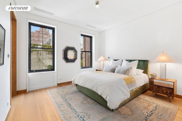 257 W 4TH Street, New York City, NY 10014