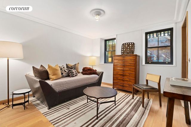257 W 4TH Street, New York City, NY 10014