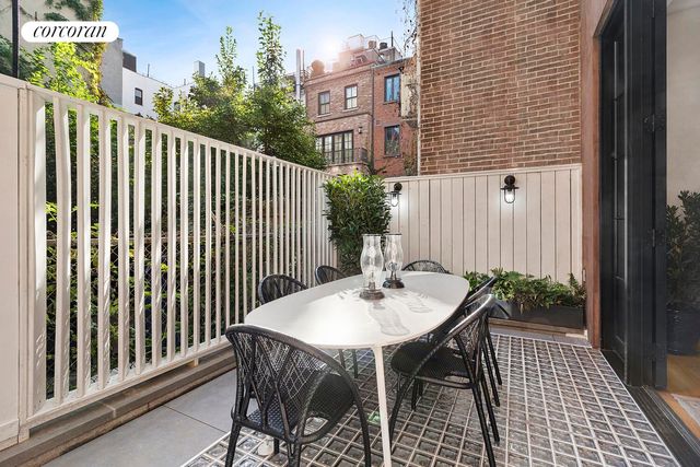 257 W 4TH Street, New York City, NY 10014