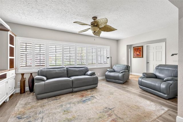 8718 TAHITI LANE, Tampa, FL 33615