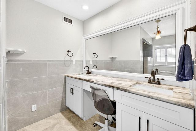 8718 TAHITI LANE, Tampa, FL 33615