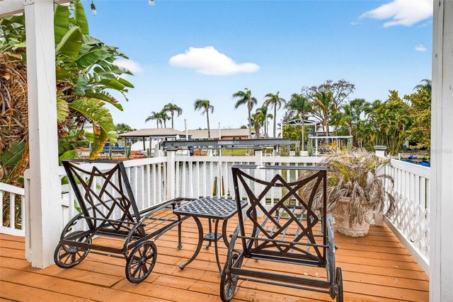 8718 TAHITI LANE, Tampa, FL 33615