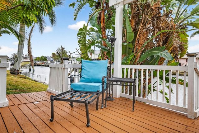 8718 TAHITI LANE, Tampa, FL 33615