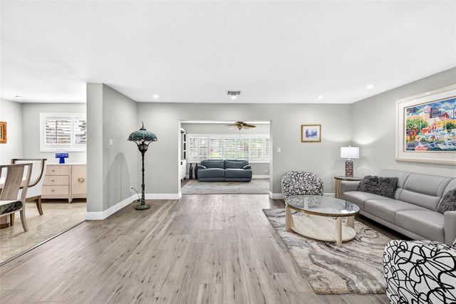 8718 TAHITI LANE, Tampa, FL 33615