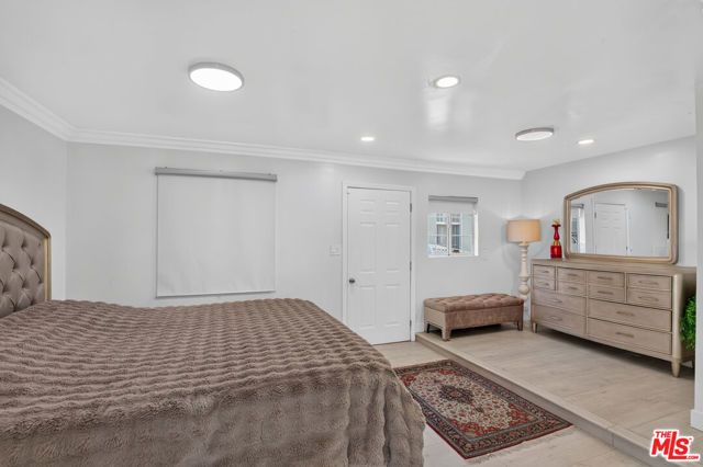 8810 Cadillac Avenue, Los Angeles, CA 90034