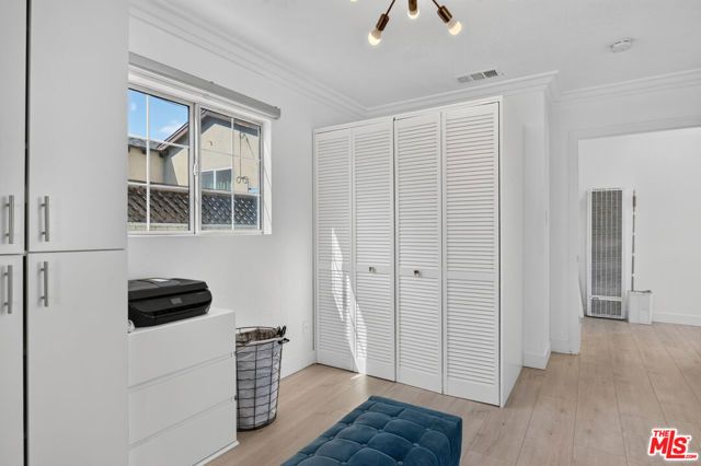 8810 Cadillac Avenue, Los Angeles, CA 90034