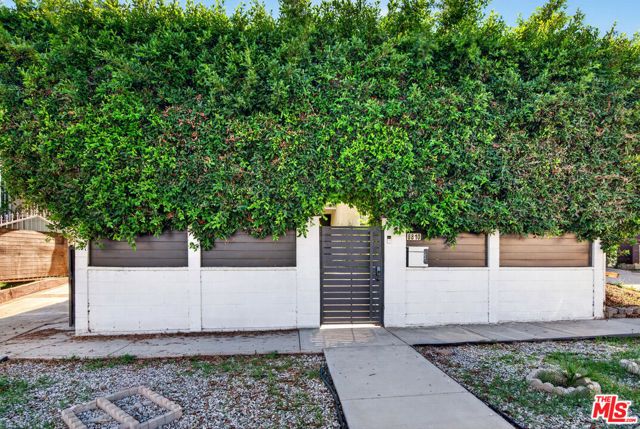 8810 Cadillac Avenue, Los Angeles, CA 90034