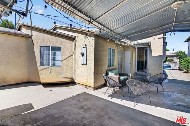 8810 Cadillac Avenue, Los Angeles, CA 90034
